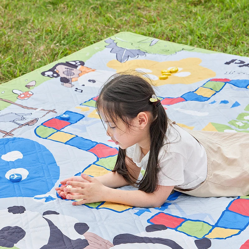 Alfombrilla ultrasónica para picnic con forma de panda